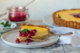 Pie with ricotta and sour cherries