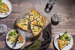 Green asparagus quiche