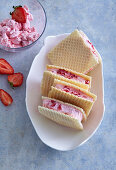 Russian strawberry ice cream sandwiches