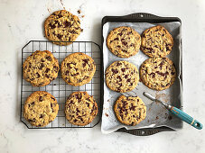 Chewy chocolate chip cookies