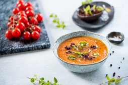 Tomatoes soup with herbs