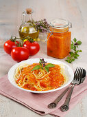 Preserved tomato sauce with pasta