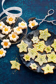 Meringue flowers and pistachio stars