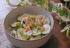 Gurken-Walnuss-Salat