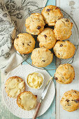 Apple raisin scones