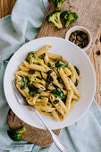 Vegeterian penne with spinach, Broccoli and punpkin seeds