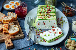 Quark terrine with dried tomatoes and horseradish