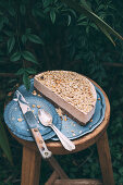 Frozen nut nougat cheesecake