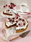 No-bake chocolate-and-cherry cake with cream