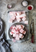 Rosa Erdbeer-Marshmallows