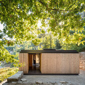 Pavillion-Haus, Hauseingang mit Zufahrt