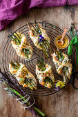 Asparagus puff pastry parcels