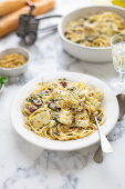 Pasta with artichokes and olives