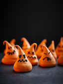 Meringue pumpkins for Halloween