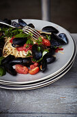 Tagliatelle with mussels and fresh tomatoes