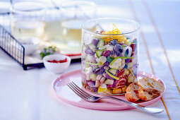 Salat aus Bohnen-Trio nach griechischer Art