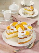 Vanilla cheese cream tart with oranges
