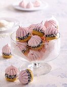 Pink meringues with chocolate cream