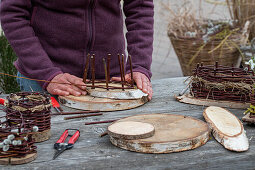 Weave planters from willow and wooden discs yourself