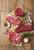 Verschiedene Rindersteaks - Filetsteak, Rumpsteak, Hüftsteak, Entrecôte