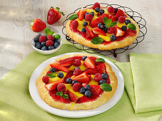 Berry pizza with ricotta dough