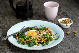 Crispy chickpea salad with egg and kale
