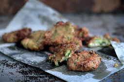 Kolokithokeft (Zucchinipuffer, Griechenland)