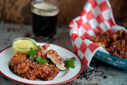 Fried chicken with coconut curry sauce