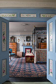 Victorian panels with view to bedroom