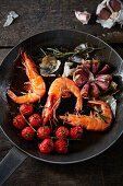 Pan-fried prawns with cherry tomatoes and garlic