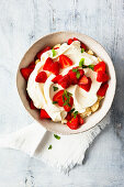 Einfache Erdbeer-Ricotta-Trifle