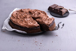 Veganer Browniekuchen mit Schoko-Nougat-'Frischkäse'-Creme