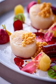Scallops with beetroot