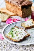 Bread with cream cheese and chives