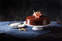 Chocolate mud cake with figs