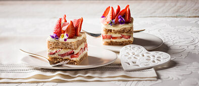 Strawberry and pistachio layer cake