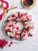 Chocolate meringue wreath