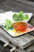 Cold tea with chickweed for respiratory diseases