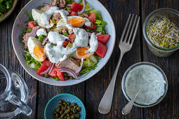 Tuna and egg salad with yogurt dressing