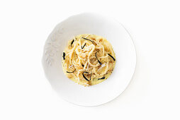 Spaghetti carbonara with cauliflower cream and eggplant