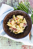 Kartoffelsalat mit Speck und Schnittlauch