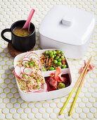 Cheat's Thunfisch-Bento-Box mit Tofu