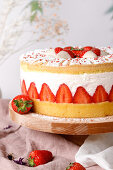 Strawberry crem cheese cake