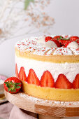 Erdbeer-Frischkäse-Torte