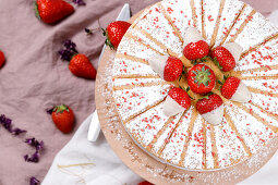 Strawberry crem cheese cake