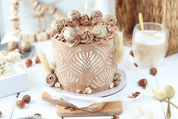 Stencil cake with chocolate pralines