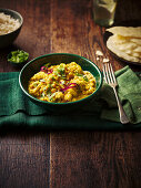 Cauliflower and chickpea curry, vegan