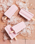 Creamy berry popsicles