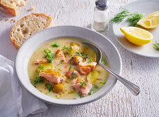 Creamy salmon soup with dill