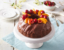 Chocolate ring cake with fresh fruit